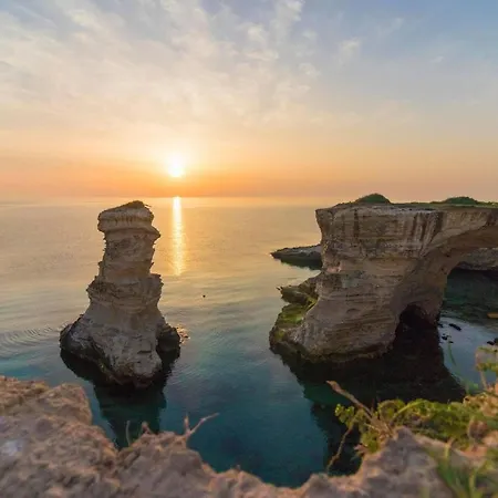 Near The And The Center Of - Eleonora 5 Places *