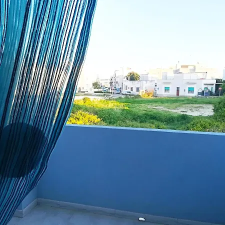 Near The And The Center Of - Eleonora 5 Places Οτράντο