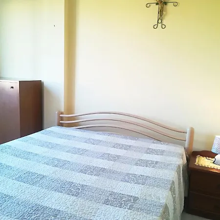 Prázdninový dům Near The And The Center Of - Eleonora 5 Places *