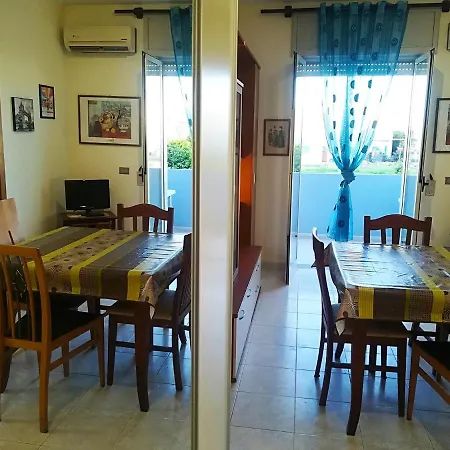 Near The And The Center Of - Eleonora 5 Places Prázdninový dům