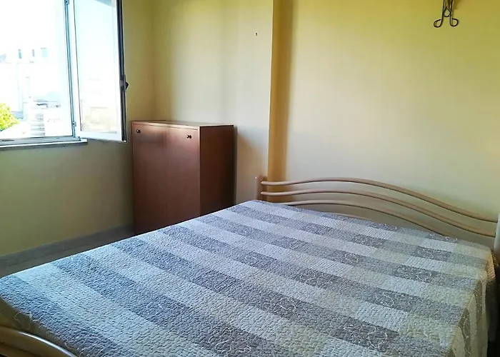 Near The And The Center Of - Eleonora 5 Places Otranto