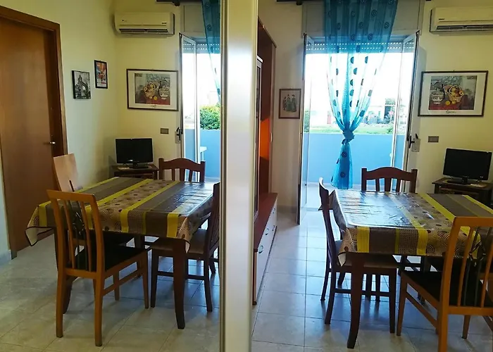 Near The And The Center Of - Eleonora 5 Places Holiday home