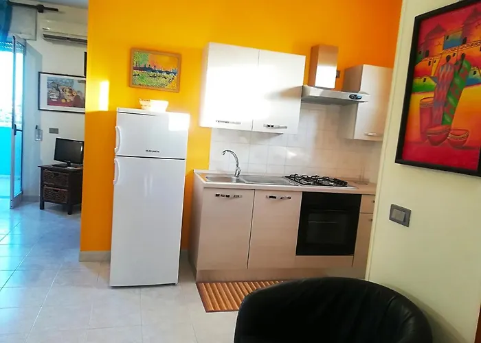 Near The And The Center Of - Eleonora 5 Places Holiday home *