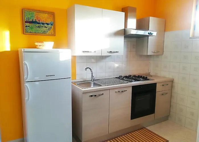 Near The And The Center Of - Eleonora 5 Places Otranto