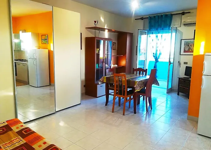 Near The And The Center Of - Eleonora 5 Places Otranto